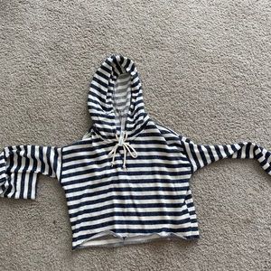 cropped hoodie